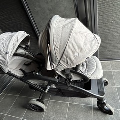 カビ有　縦型ベビーカーの画像