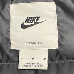 美品　NIKEダウジャンバー　子供Ｓサイズの画像