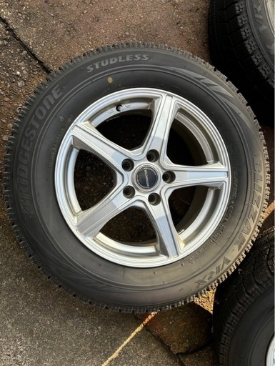 215/65R16 スタッドレスタイヤホイールセット
