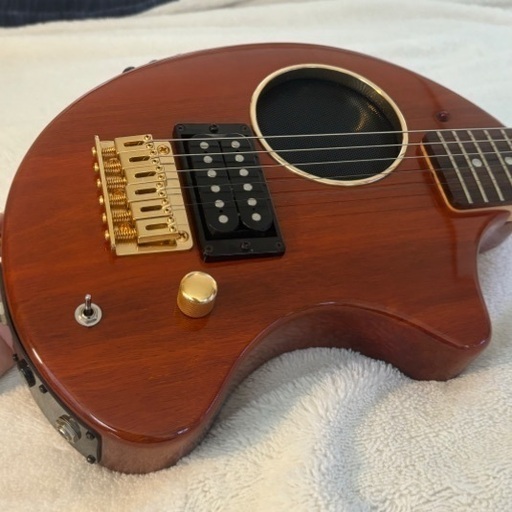 FERNANDES DIGI-ZO Hyper アンプ内蔵ギター FERNANDES DIGI-ZO Hyper アンプ内蔵ギター