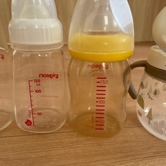 哺乳瓶　ピジョン　コンビの画像