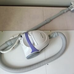 パナソニック掃除機 2015年製 紙パック型