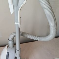 パナソニック掃除機 2015年製 紙パック型の画像