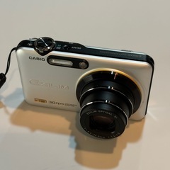 CASIO カシオ デジタルカメラ EX-FC100 極美品✨の画像