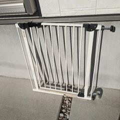 お話中】ベビーゲート　ベビーフェンス　ペットゲートの画像