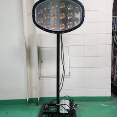 投光器 作動確認済 韓国メーカー スタンド付き/スタンドなしでも可能