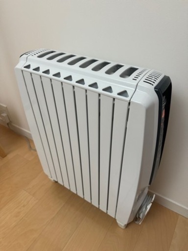 デロンギオイルヒーター QSD0915 9枚フィン　1500W