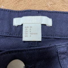 H&M ネイビー　ズボンの画像