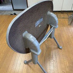 楕円形（おむすび形）折りたたみテーブルの画像