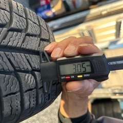 スタッドレスタイヤの画像