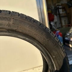 スタッドレスタイヤの画像