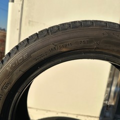 スタッドレスタイヤの画像