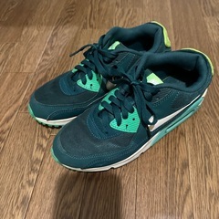 🉐美品NIKE AIR Maxスニーカーの画像