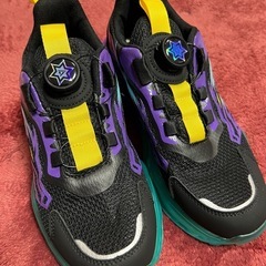 スニーカー　ノーブランド　24センチ