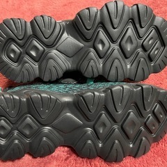 スニーカー　ノーブランド　24センチの画像