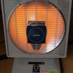 美品 電気ストーブ　速暖ハロゲンヒーター