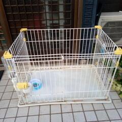 犬のゲージ　ウォーター浄水器付き