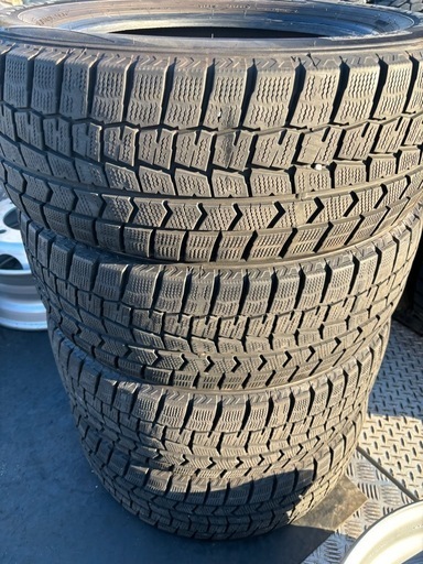 215/60R16スタッドレスタイヤ4本