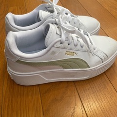 厚底スニーカーの画像