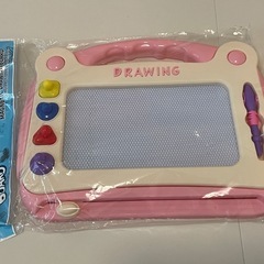 【新品未使用】カー用品キッズテーブル、お絵描きボードオマケの画像