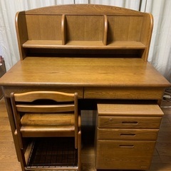 引取り限定兵庫県加古川市ベージュ 学習机 上部棚付き 3点セット