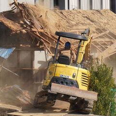 建築業界閑散期の年末に稼げる！解体工職人募集！14,000円　現金日払いOK！継続現場！の画像