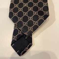 ネクタイGUCCIの画像