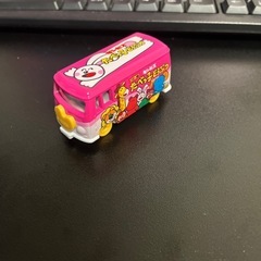 たべっ子どうぶつ トミカ