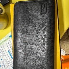 フェンディ長財布