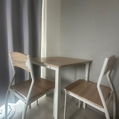 ダイニングテーブル、チェア