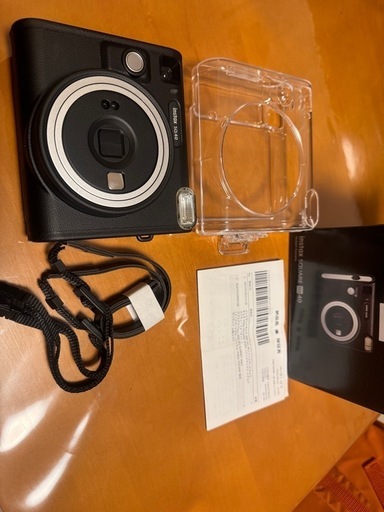 「ほぼ新品」Fujifilm instax SQUARE SQ40 黒　箱、説明書、保証書、クリアケース付