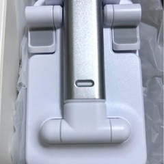 【新品未使用】Xiaomi（シャオミ）スマホスタンド 折りたたみ式 ホワイトの画像