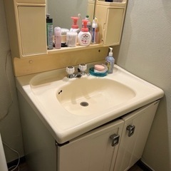 代理：中古洗面台セートと戶棚