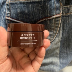 商談済メイク道具の画像