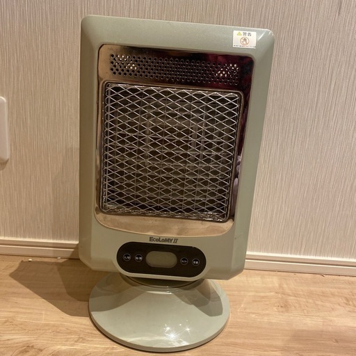 電気ストーブ　首振りタイプ