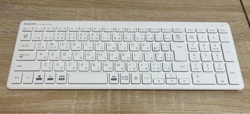 ※お渡し先決定しました　\n良品　エレコム　無線超薄型キーボード(説明書付き)