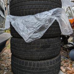 スタッドレス　265/70R16