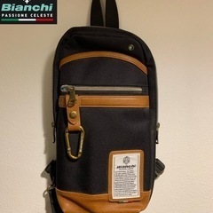 【極美品】Bianchi ボディバッグ ワンショルダーバッグ
