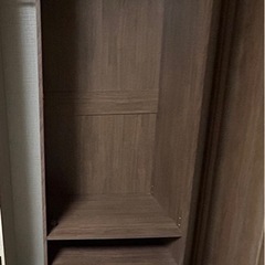 クローゼット　棚　おしゃれ　ブラウン
の画像