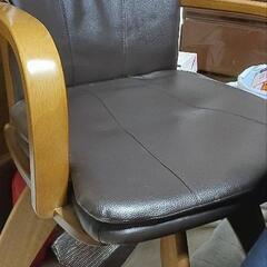 【最終価格】回転式レザーチェアの画像
