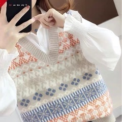 新品　ウールベストの画像