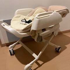 コンビ　電動ゆらゆら　テーブル、オルゴール音付きの画像