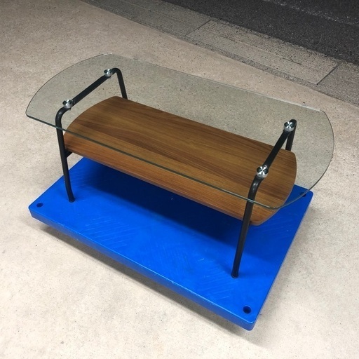 ガラステーブル