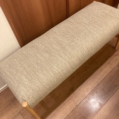 【決定済み】ニトリ4 点セット！ダイニングテーブル＋イス2脚＋長イスの画像