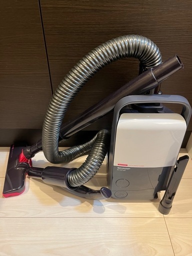 商談中！未使用に近い掃除機 SHARP
