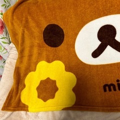 【良品】２０１４年ミスド＆リラクマコラボ大判ブランケットの画像