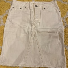 ３　GOA 白デニム　ダメージタイトスカート