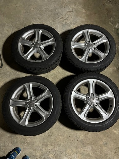 アウディホイール　スタッドレス