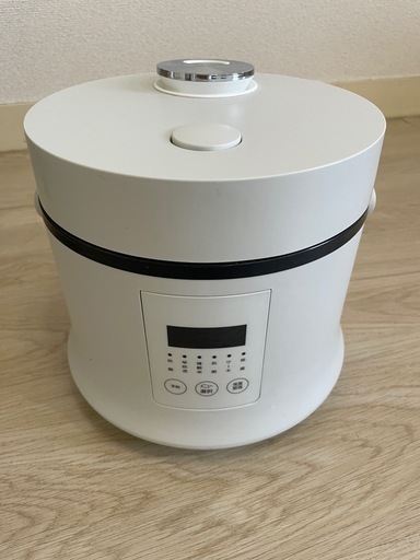 美品 マイコン式炊飯器 3合炊き FTS-RC30