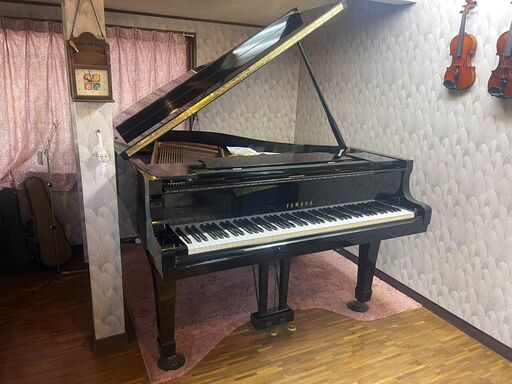 【決まりました】【最終調律一昨年】 YAMAHA グランドピアノ G3E ペダル数2 シリアル 1368515